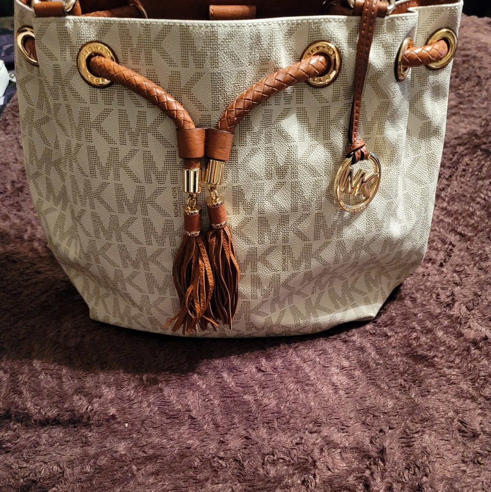 Michael kors handbag